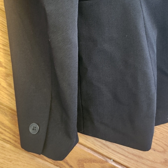Nine & Company Basics Black Stretch 8 Petite Women's Button Front Blazer - Picture 13 of 13